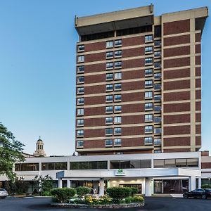 Holiday Inn & Suites Pittsfield-Berkshires, An Ihg Hotel